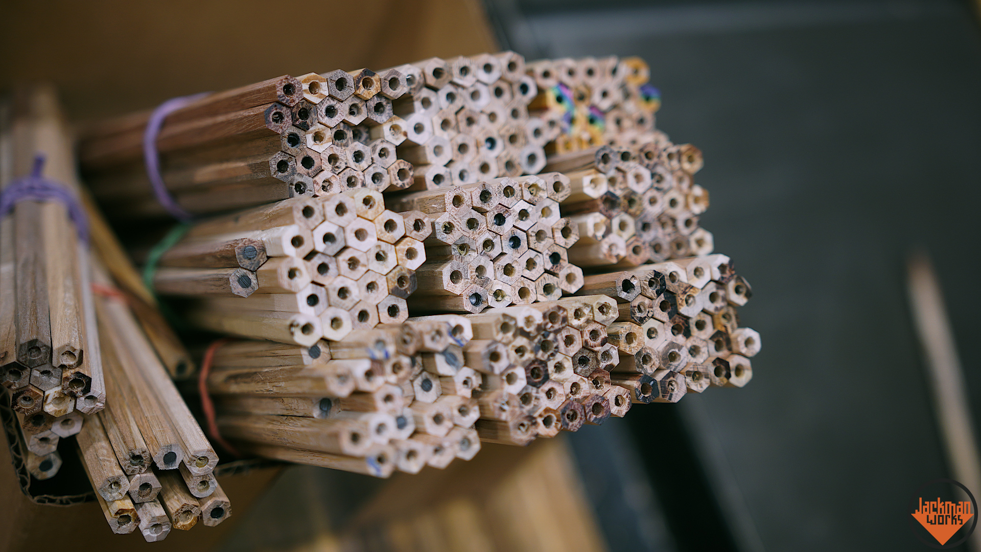 Pallet Wood Pencils 40.jpg