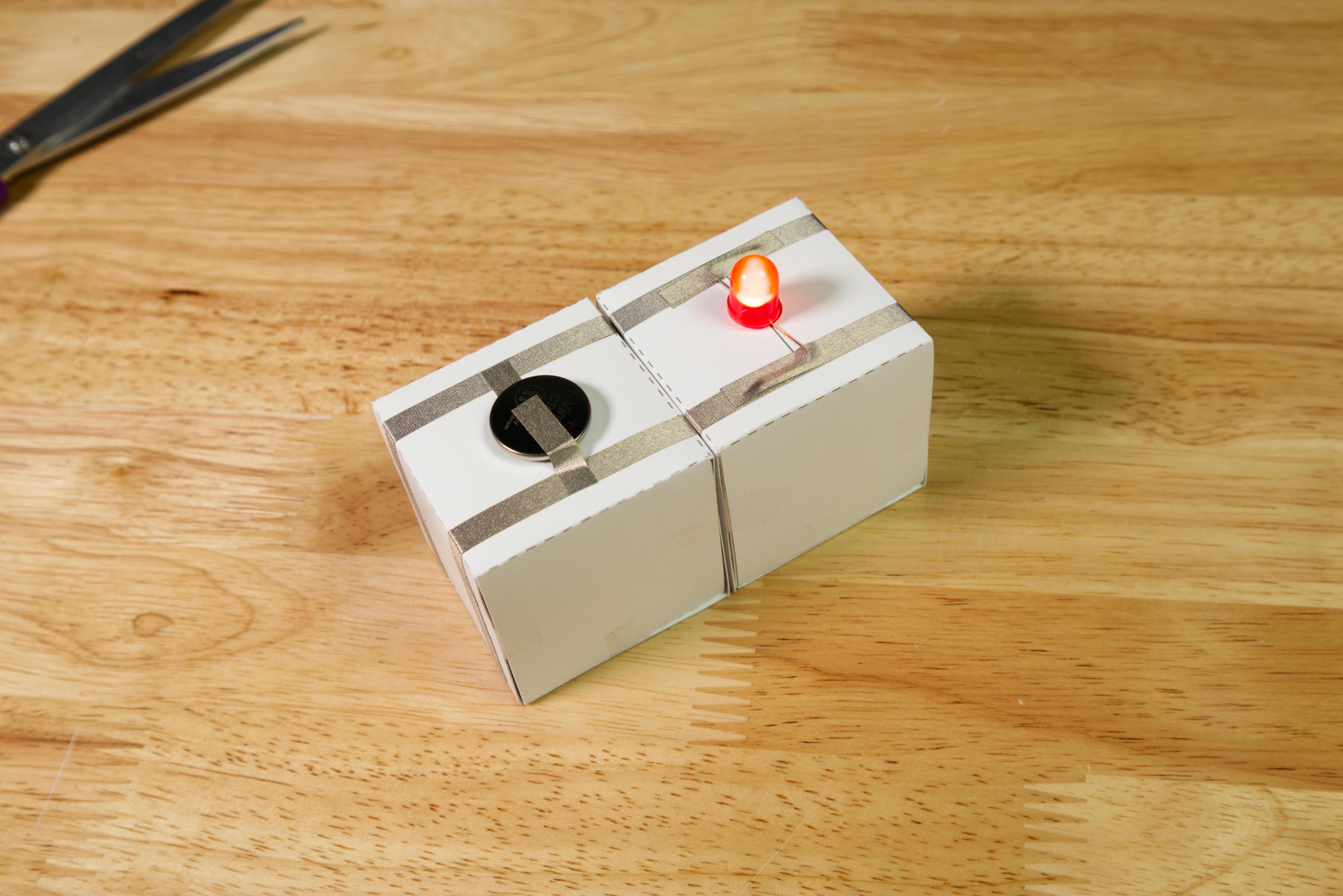 Paper Circuits Cubes4818.jpg