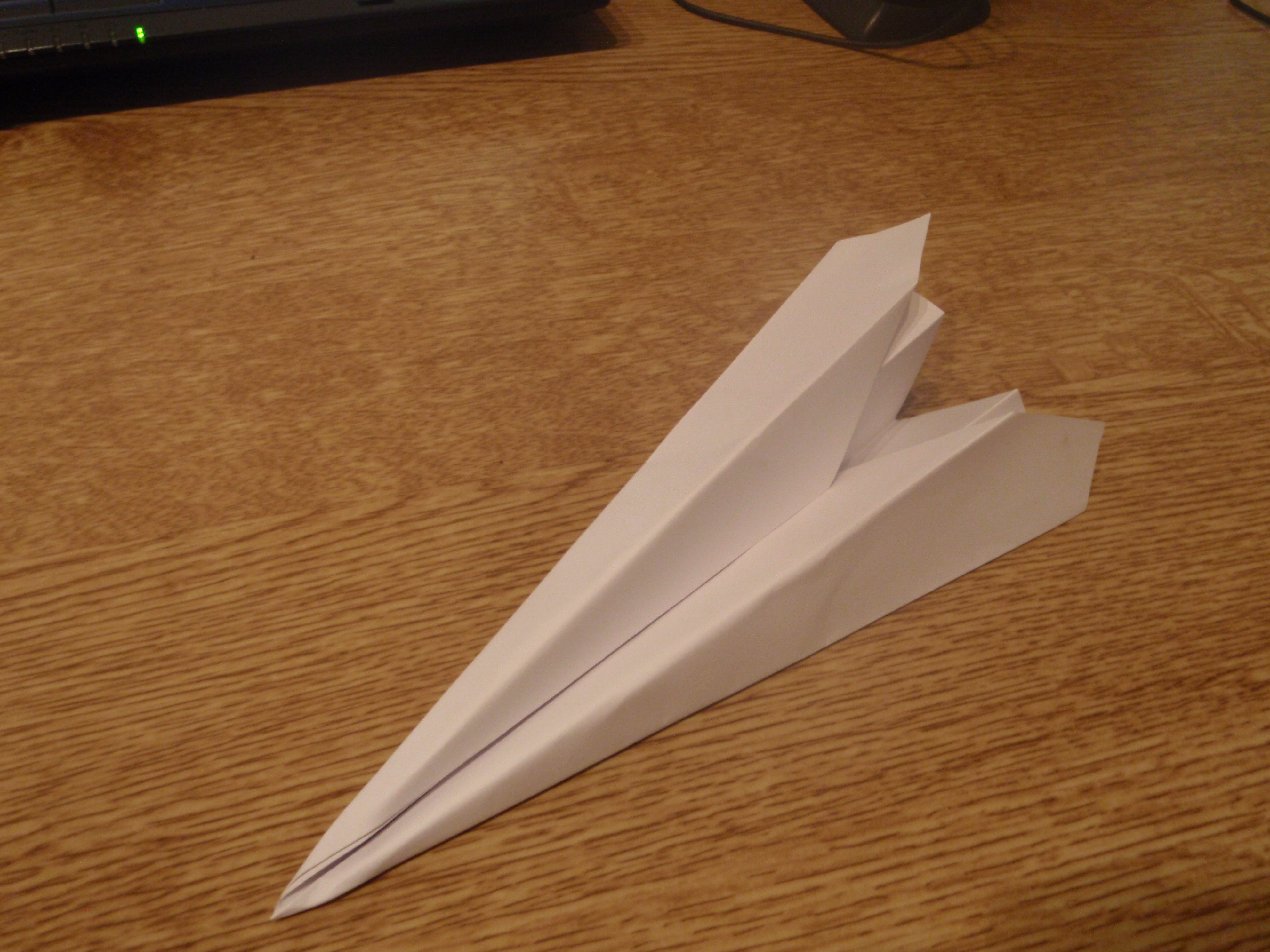 Paper aeroplane 011.jpg