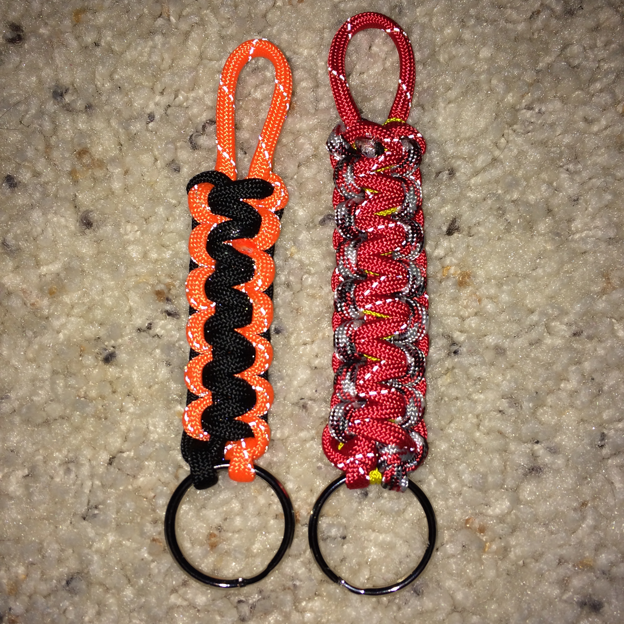 Paracord Keychain double tracer (2).JPG