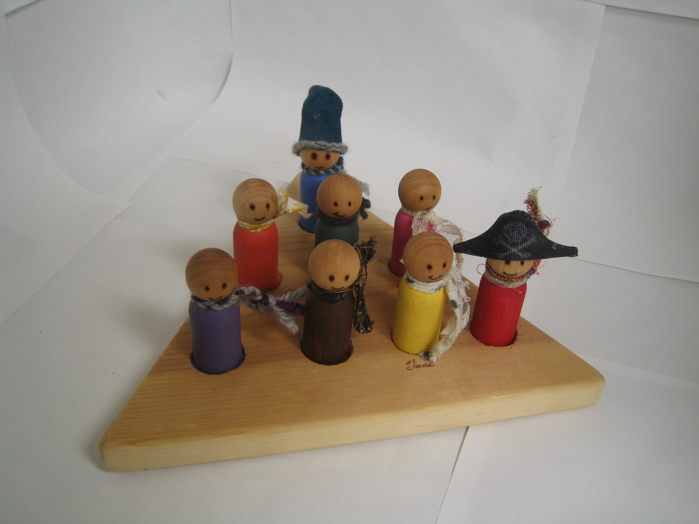 Peg People 002.jpg