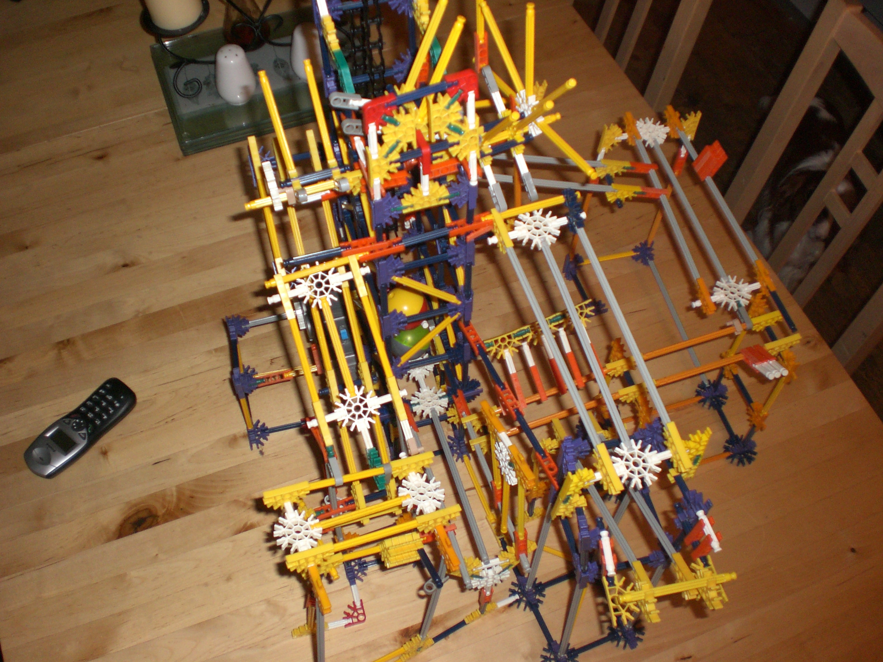 Picture knex ball machine 002.jpg