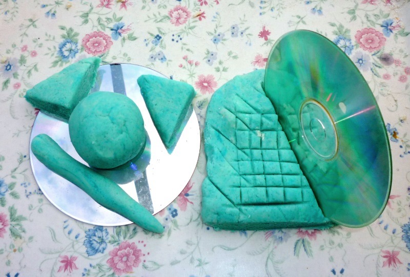 Playdough play.JPG