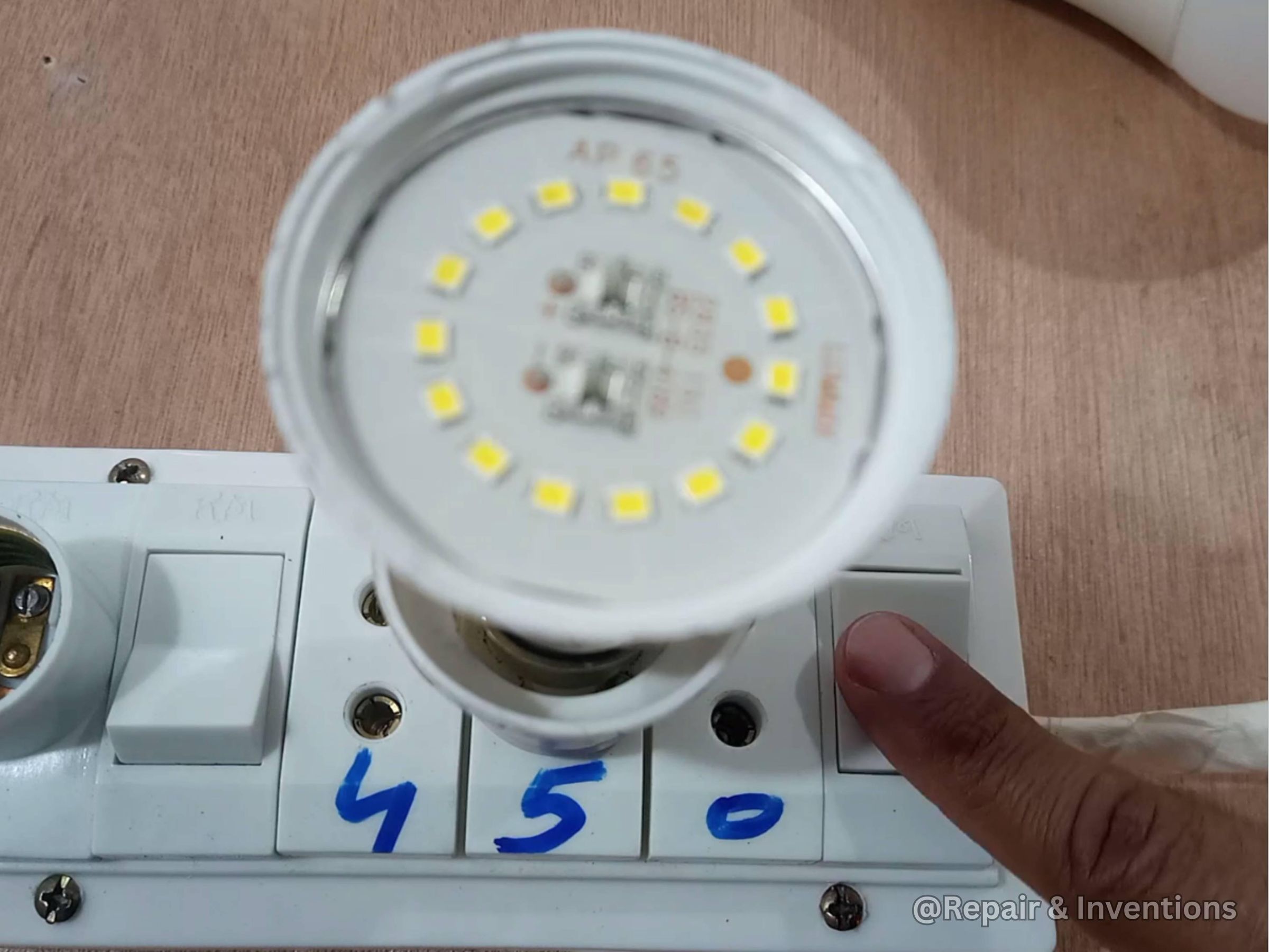 Prepare the Bulb for Testing.jpg