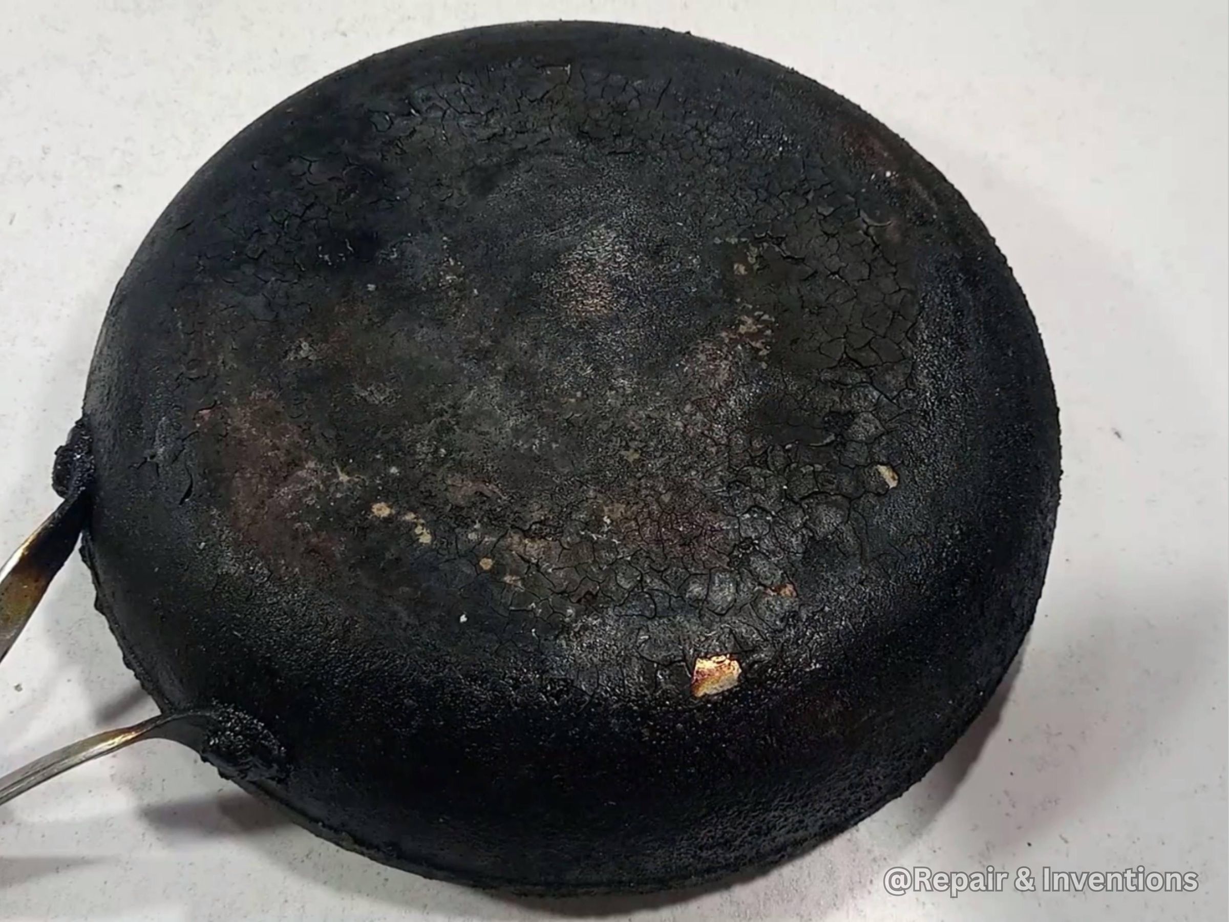 Prepare the Burnt Cookware.jpg