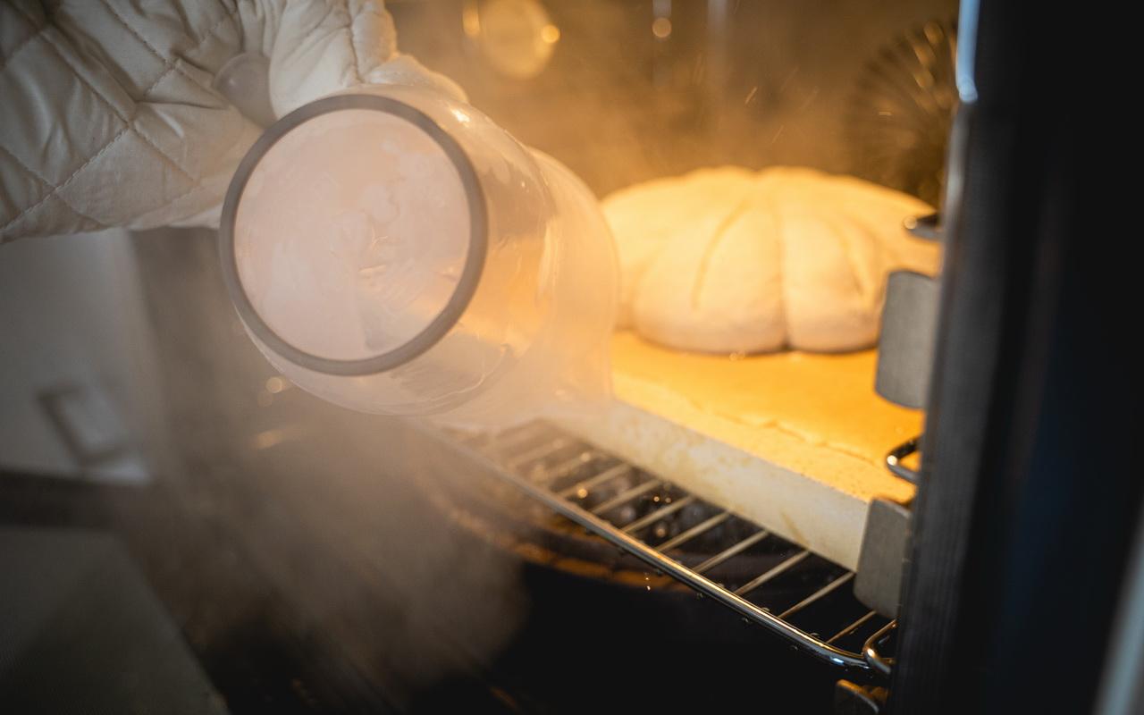 Pumpkin Spice Sourdough Bread - Puring In Water For Steam.jpg