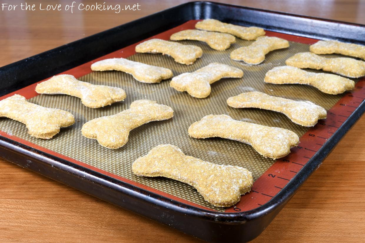 Pumpkin-Banana-Dog-Treats-2165.jpg