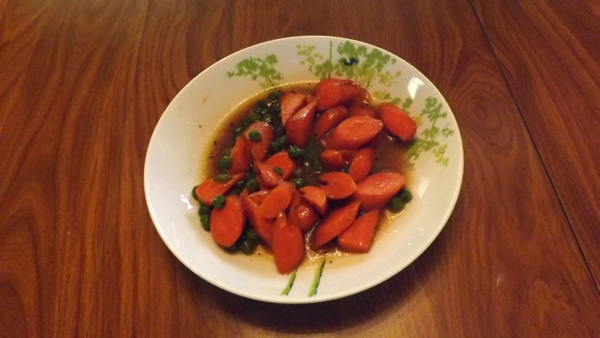 RUM GLAZED CARROTS &amp; PEAS 002.JPG