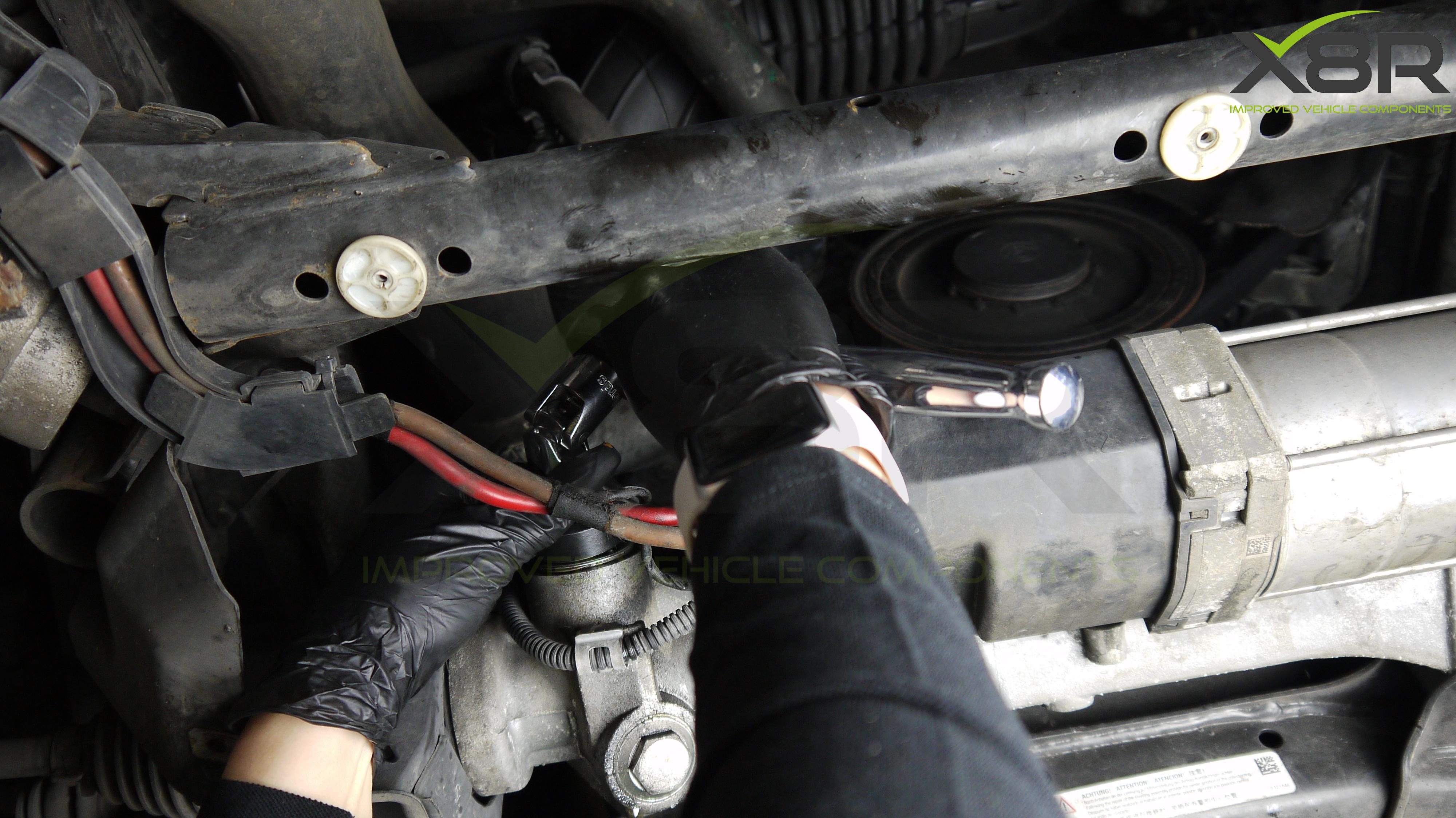 Remove locking plate.jpg