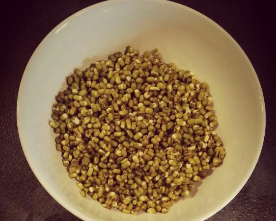 Remove water from soaked green gram.jpg