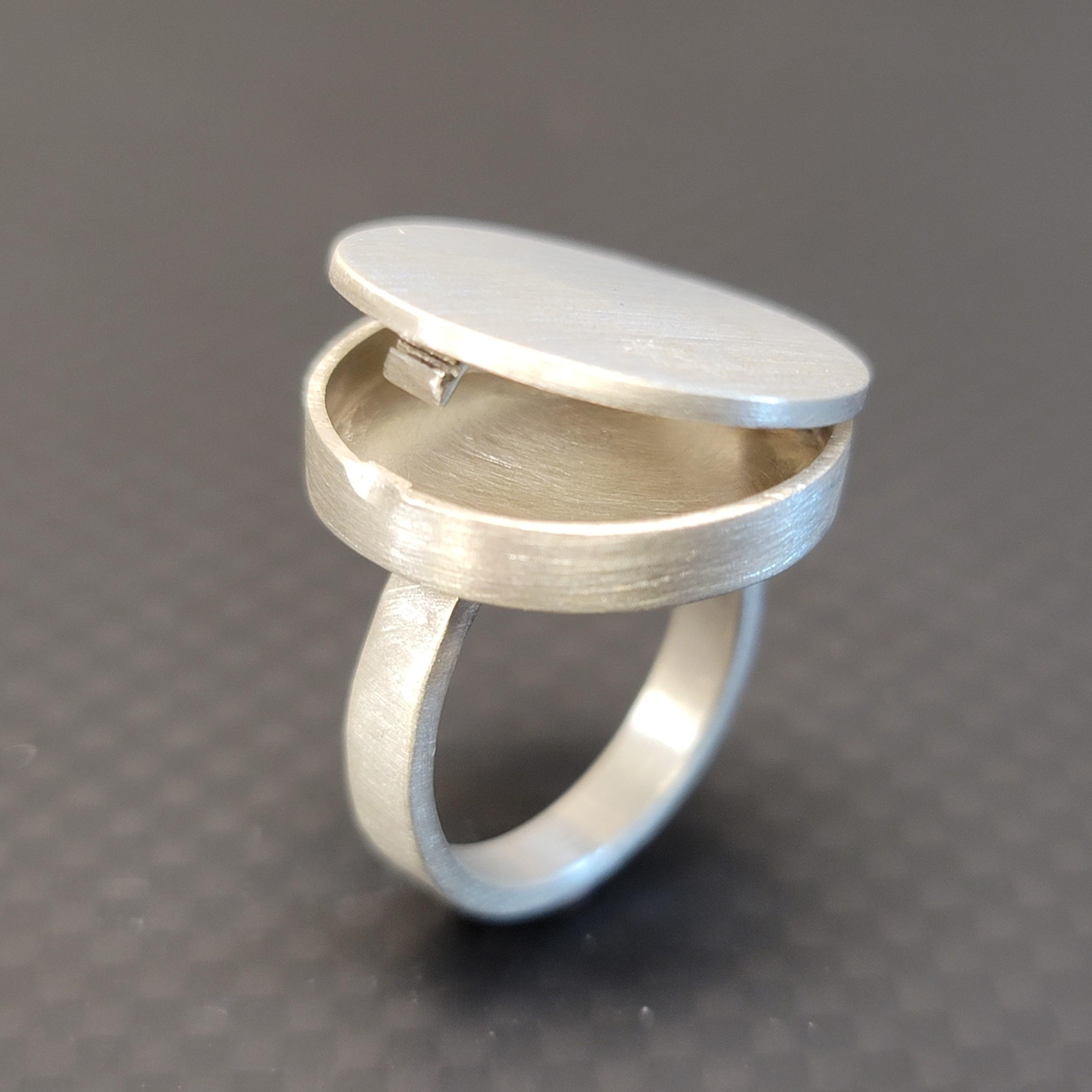 RingFinished1.jpg