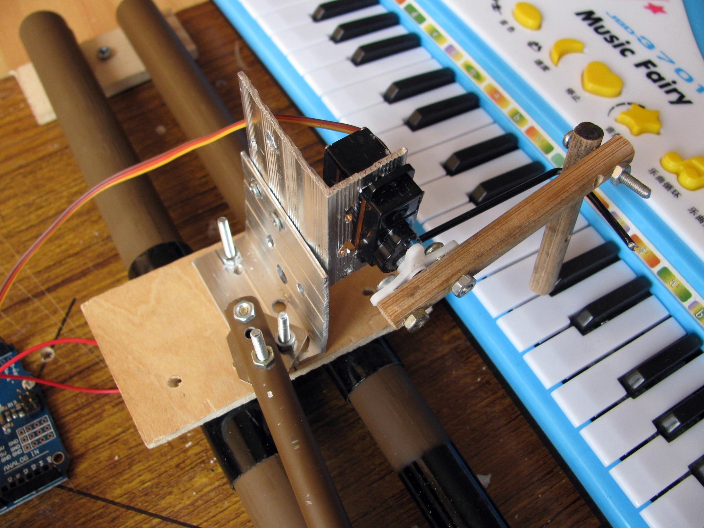 Robot Piano 5.JPG