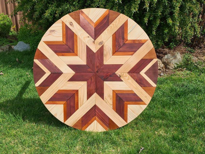 Round barn quilt table (79).jpg