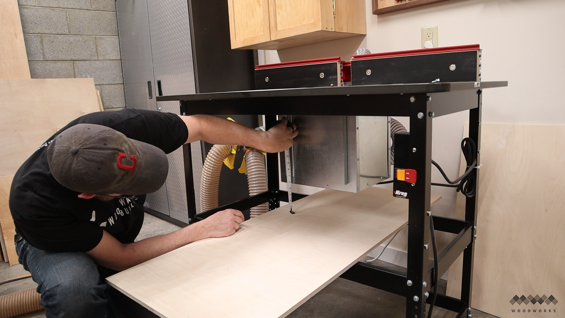 Router Table Storage Measuring for Space.bmp