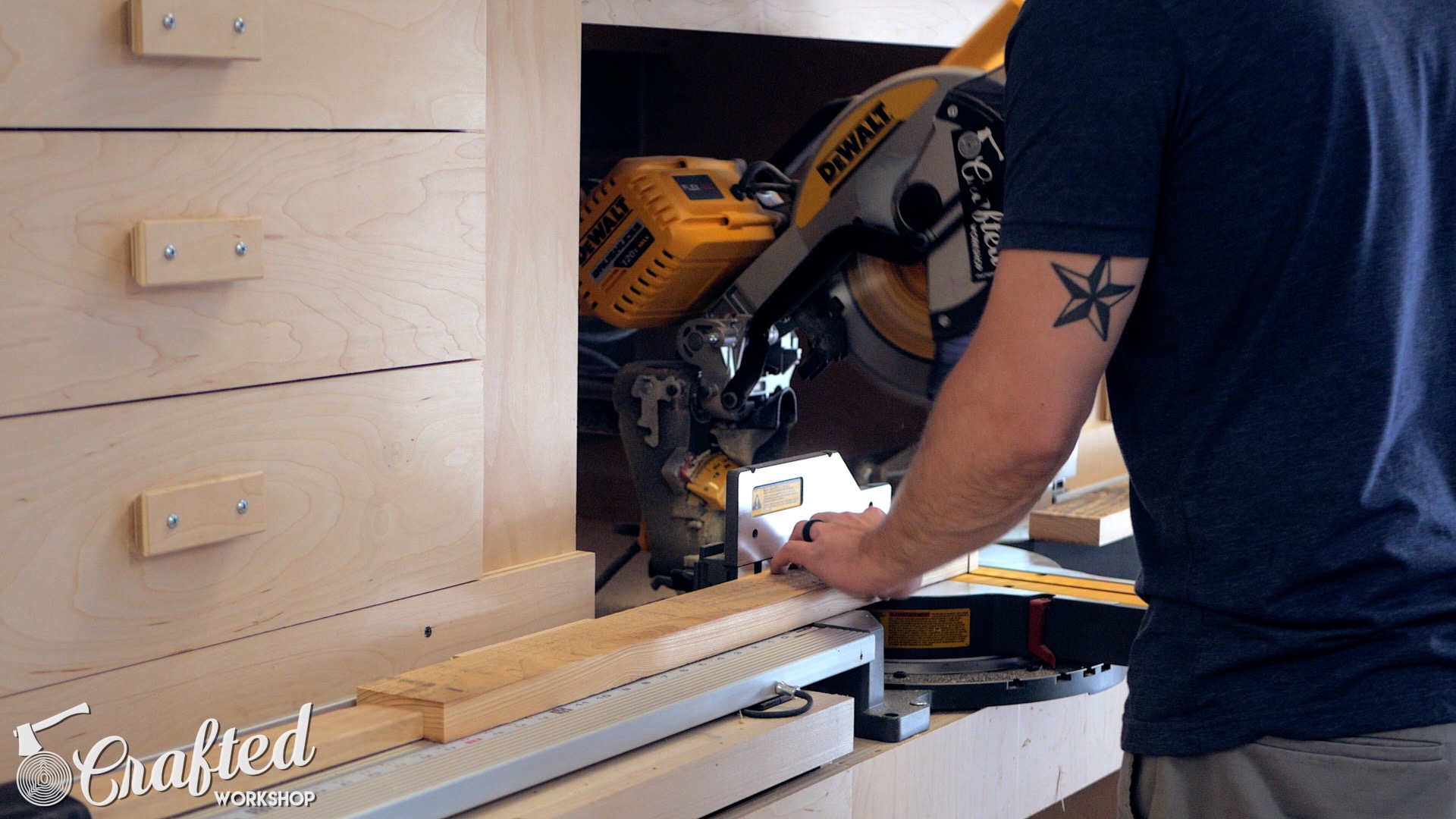 Rustic Bathroom Vanities | How To Build - Woodworking 2.jpg