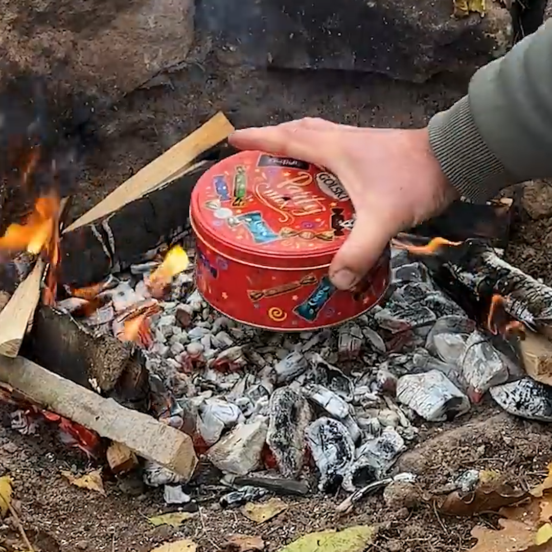SSYouTube.online_Amazing Lifehack How to Easily Make Natural Charcoal. #survival #lifehacks #camping_720p.00_00_08_09.Still005.png