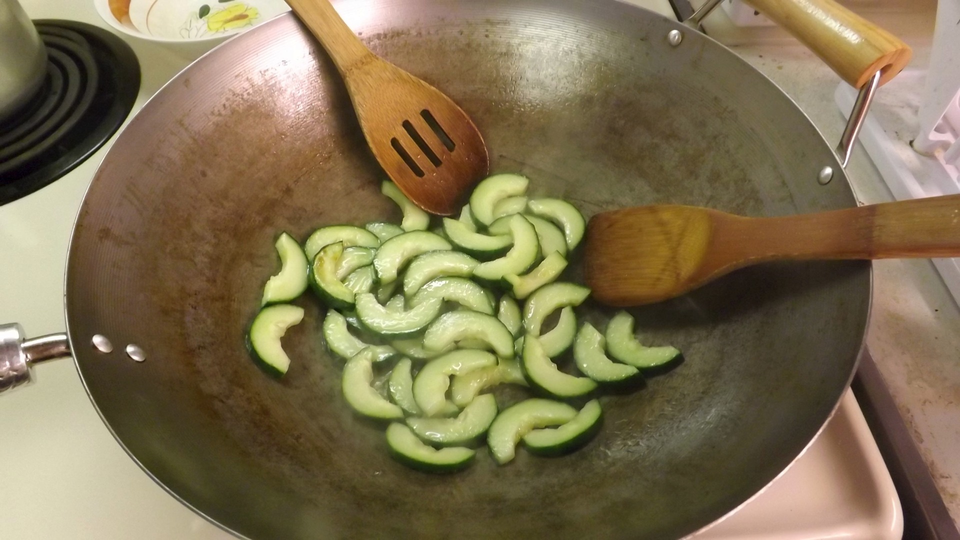 STIR-FRY CUCUMBERS 009.JPG