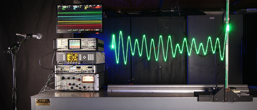 SWIMbot4amplifiers_closecrop896x384.gif
