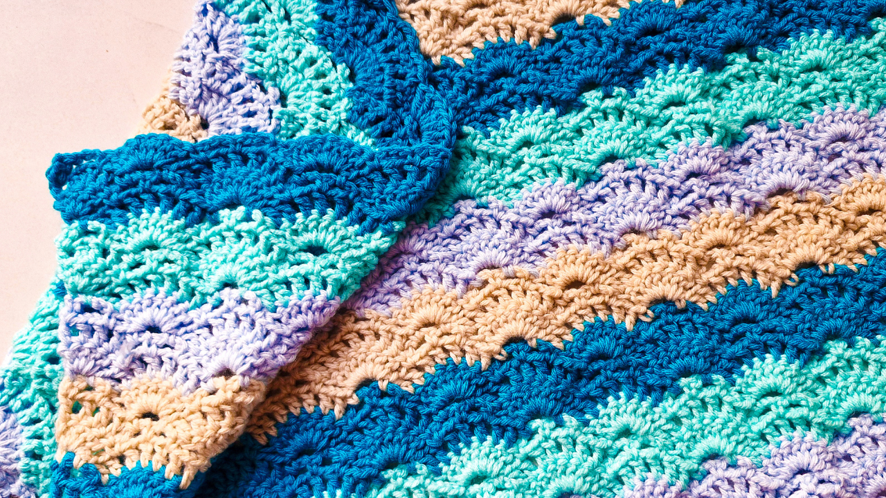 Sandy Shores Crochet Ombre Beach Mat - rajiscrafthobby (1).png