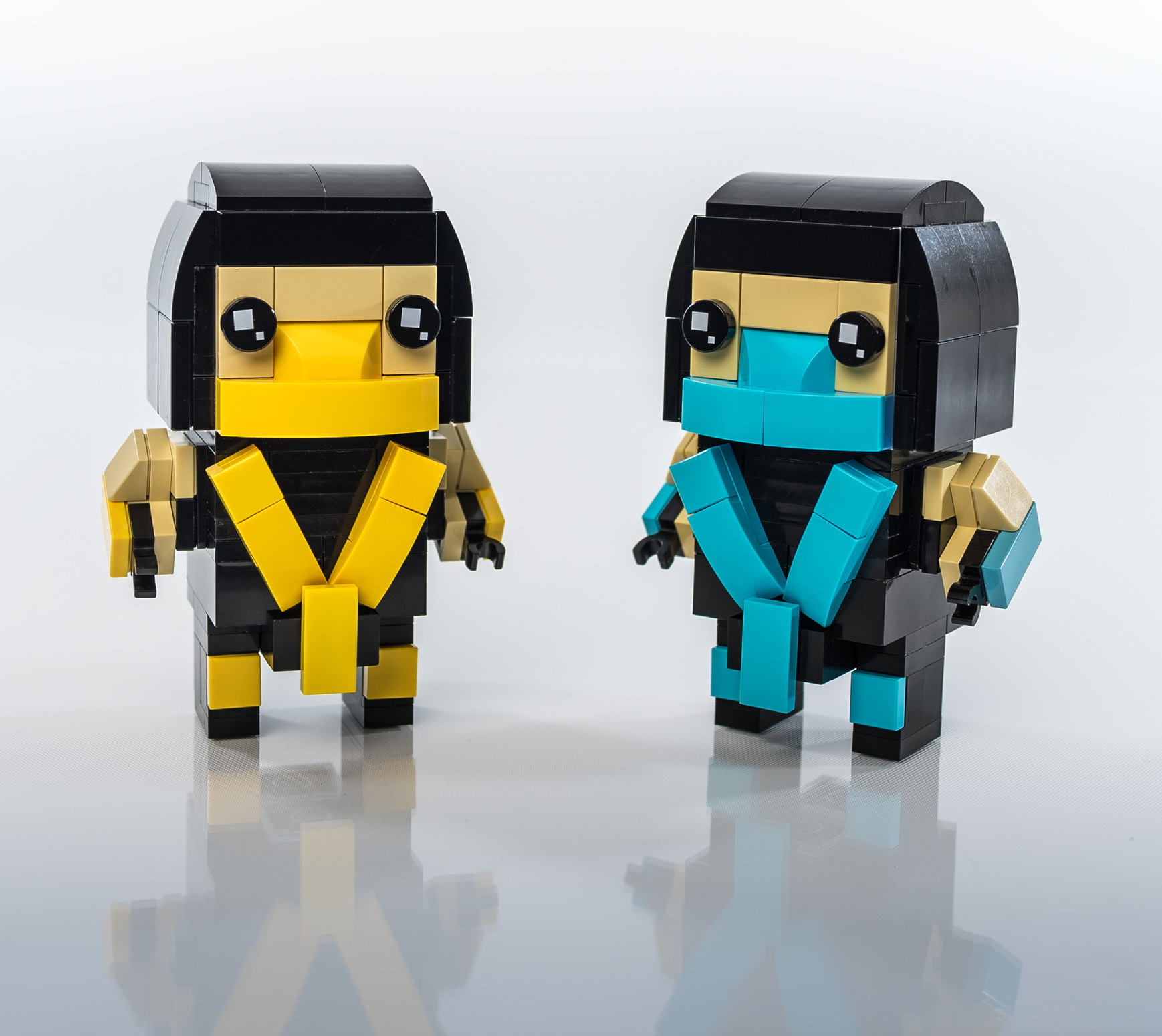 Scorpion_Sub-Zero_Brickheadz.jpg