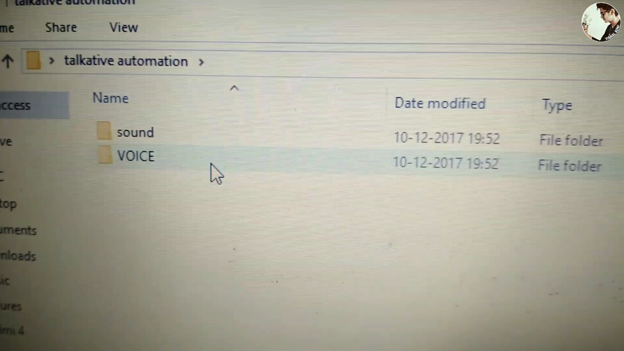 Screenshot_2017-12-17-14-58-03-367_com.mxtech.videoplayer.ad.png