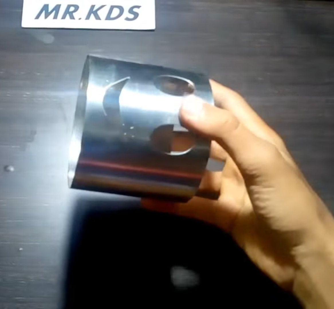 Screenshot_20200917-203632_YouTube.png