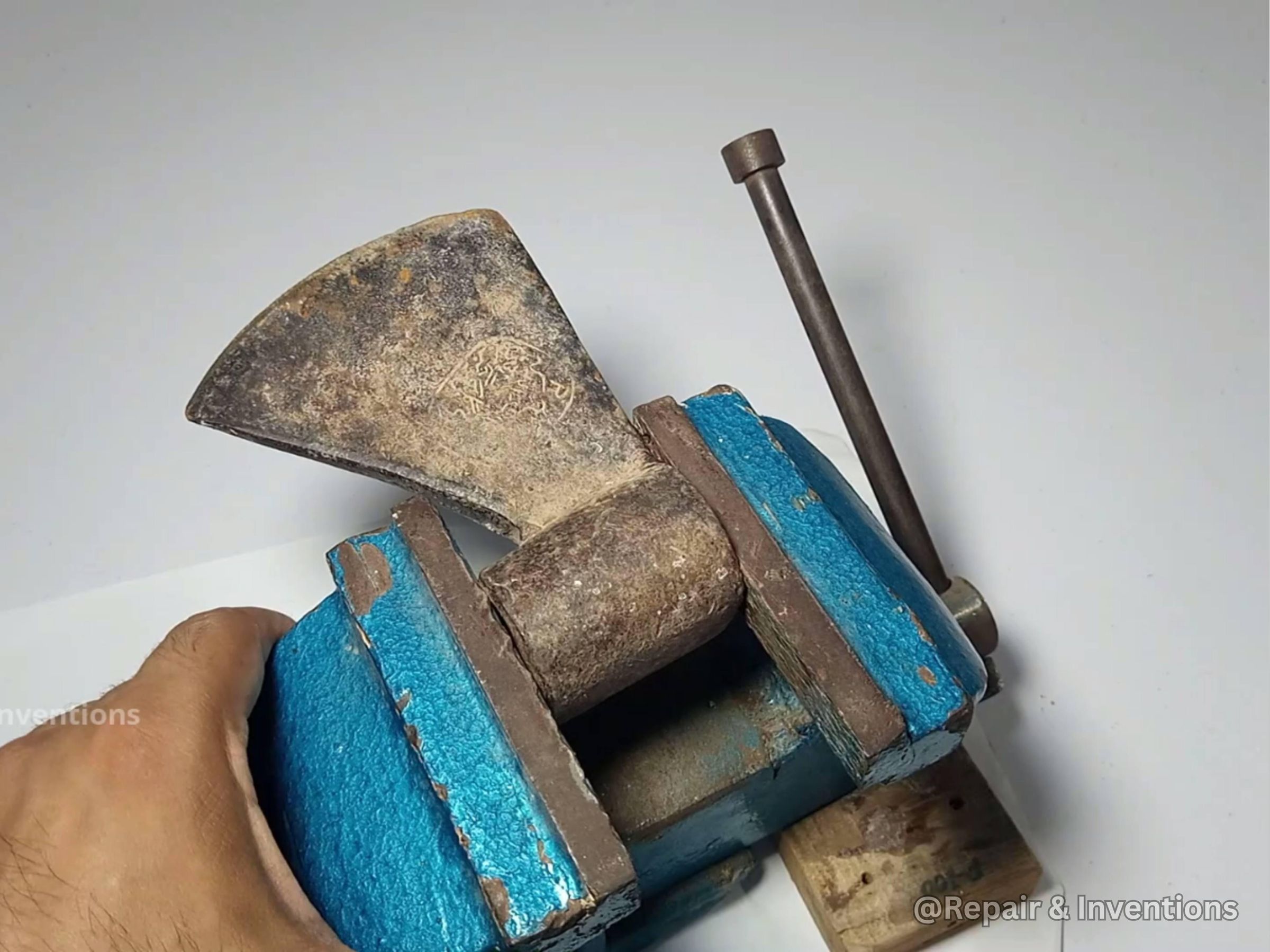 Secure the Axe in Place.jpg