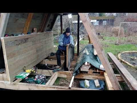 Shed 21 - Right door, part 1