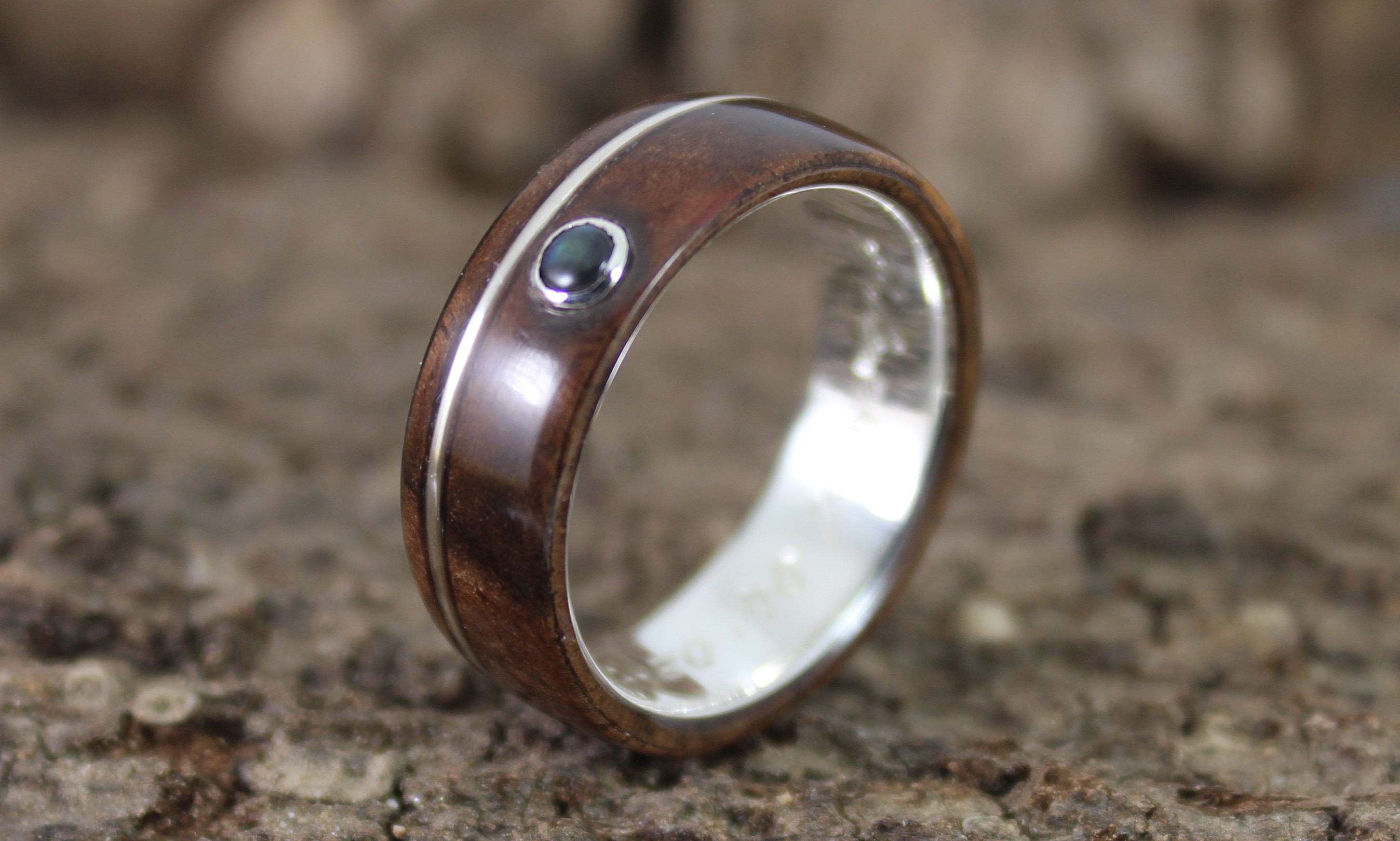 Silver Walnut Ring With Stone Setting-002.JPG