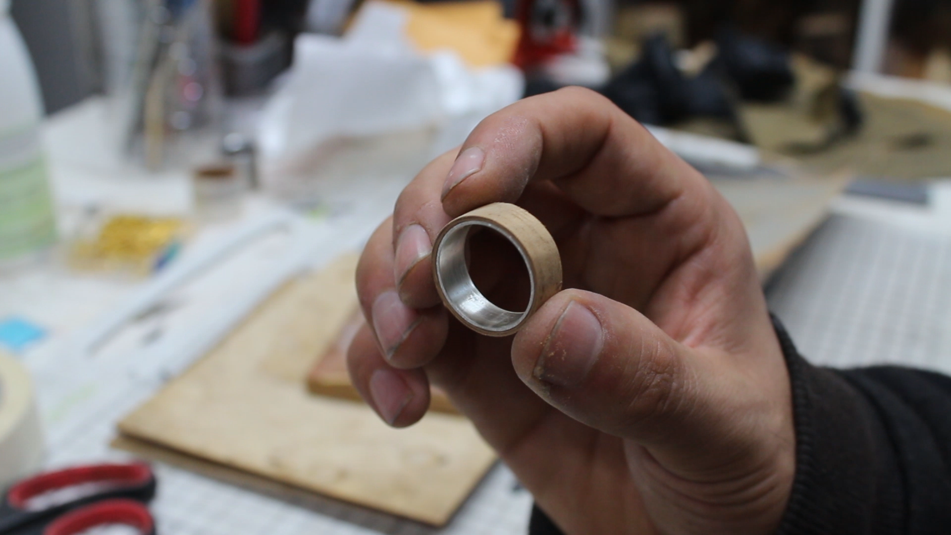 Silver and Koa Wood Ring With Blue Opal 26.bmp