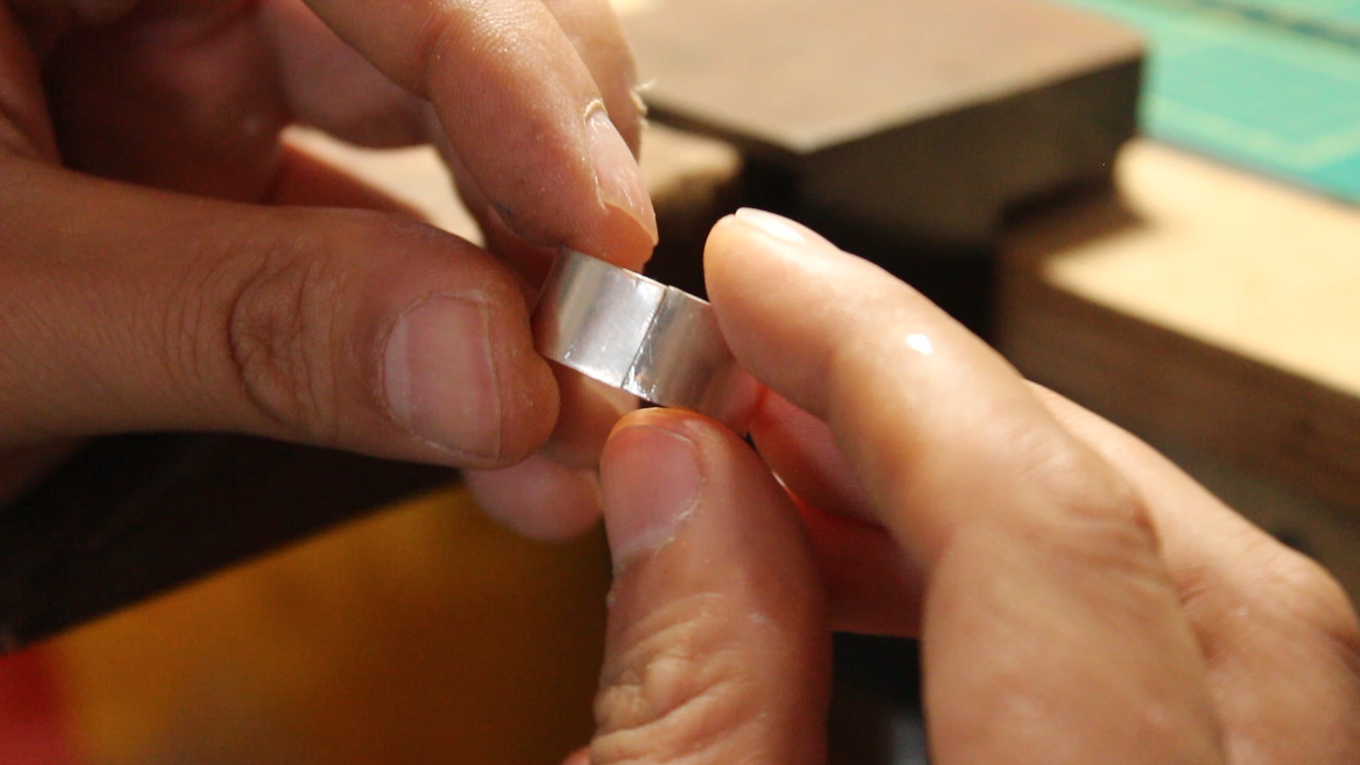 Silver and Koa Wood Ring With Blue Opal 7.bmp