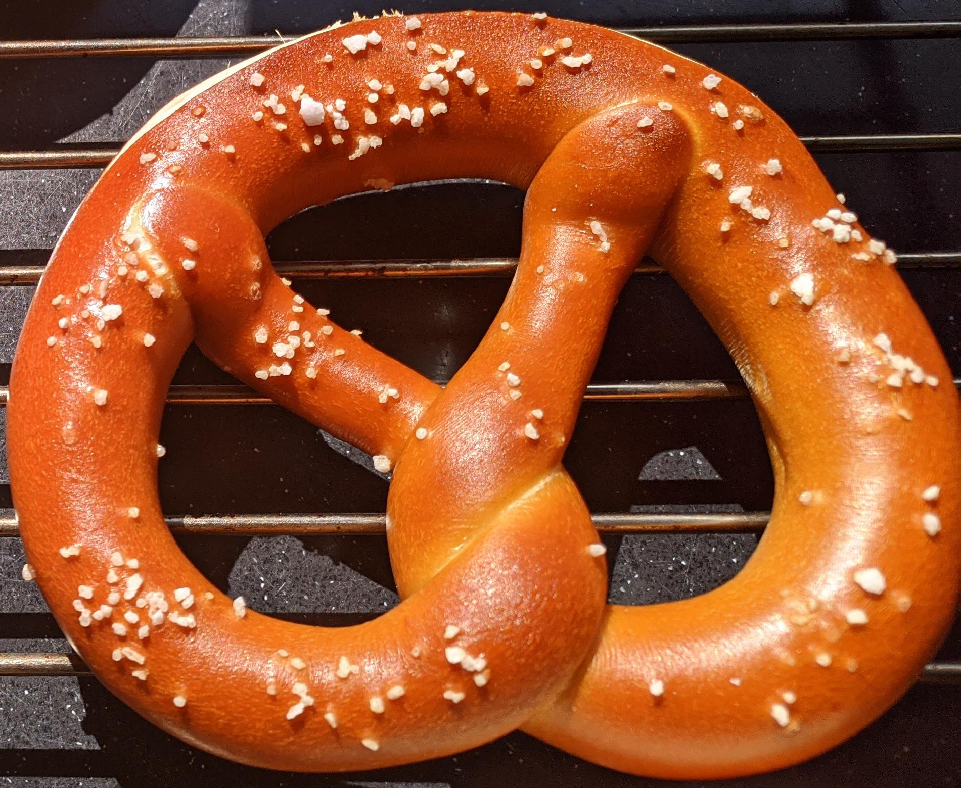 Single Pretzel.jpg