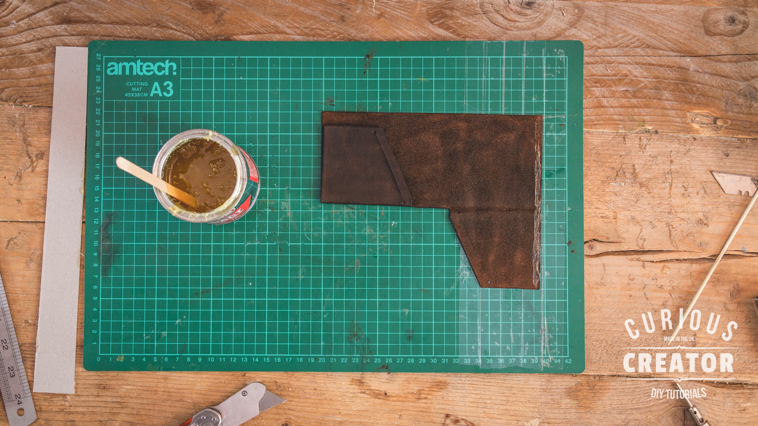 SlimLeatherWallet_14.jpg