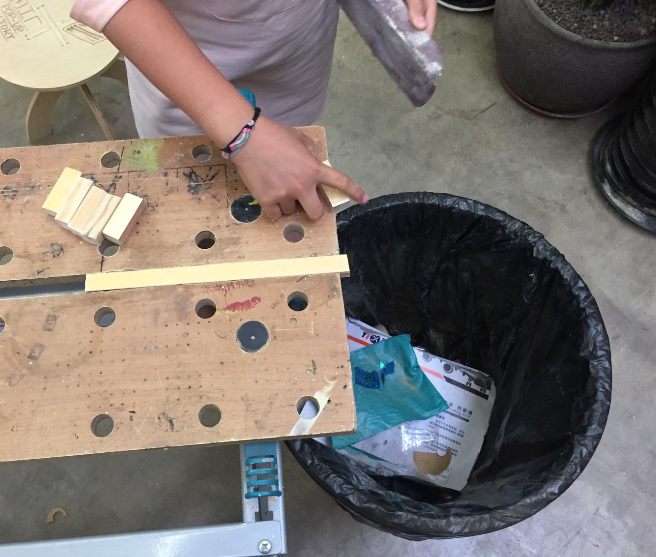 Slime_Lab_Build_0_7.JPG