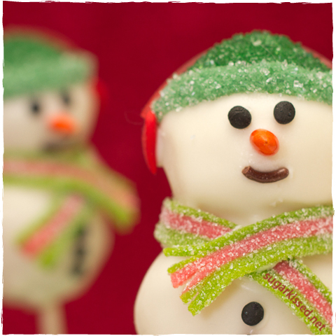 Snowman Cake Pops-5.jpg