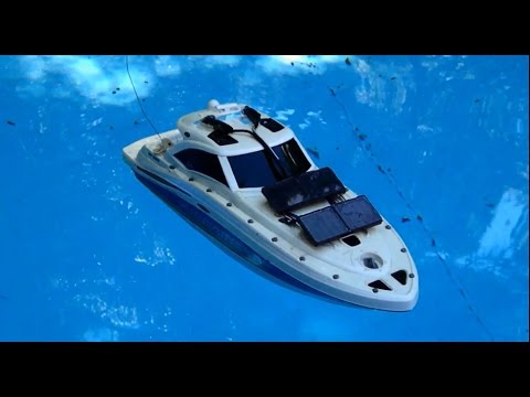 Solar Powered RC Boat!