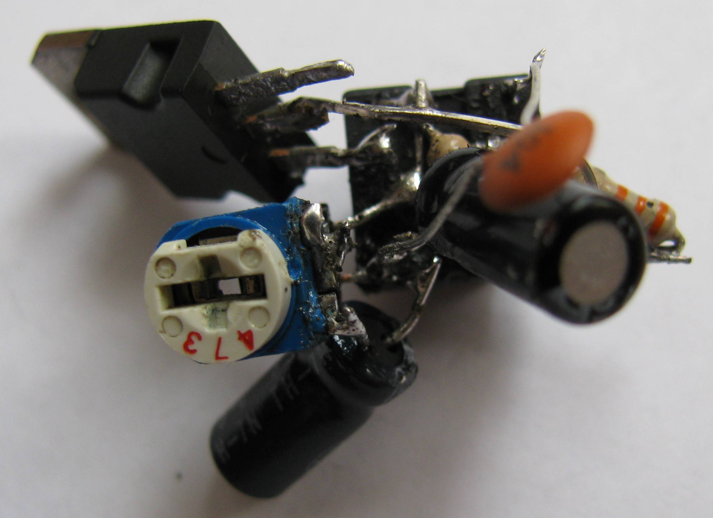 Soldering 50K Potentiometer among 3.3uF Capacitor and BC547.JPG