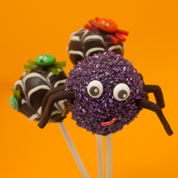 Spider Cake Pops-3.jpg