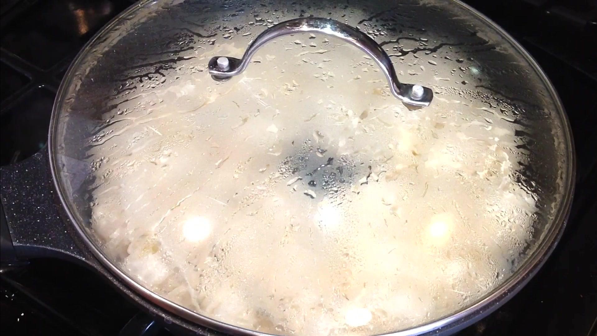 Step 5 Cook Dumplings with Water Covered Brightness zoom fade out 50.jpg