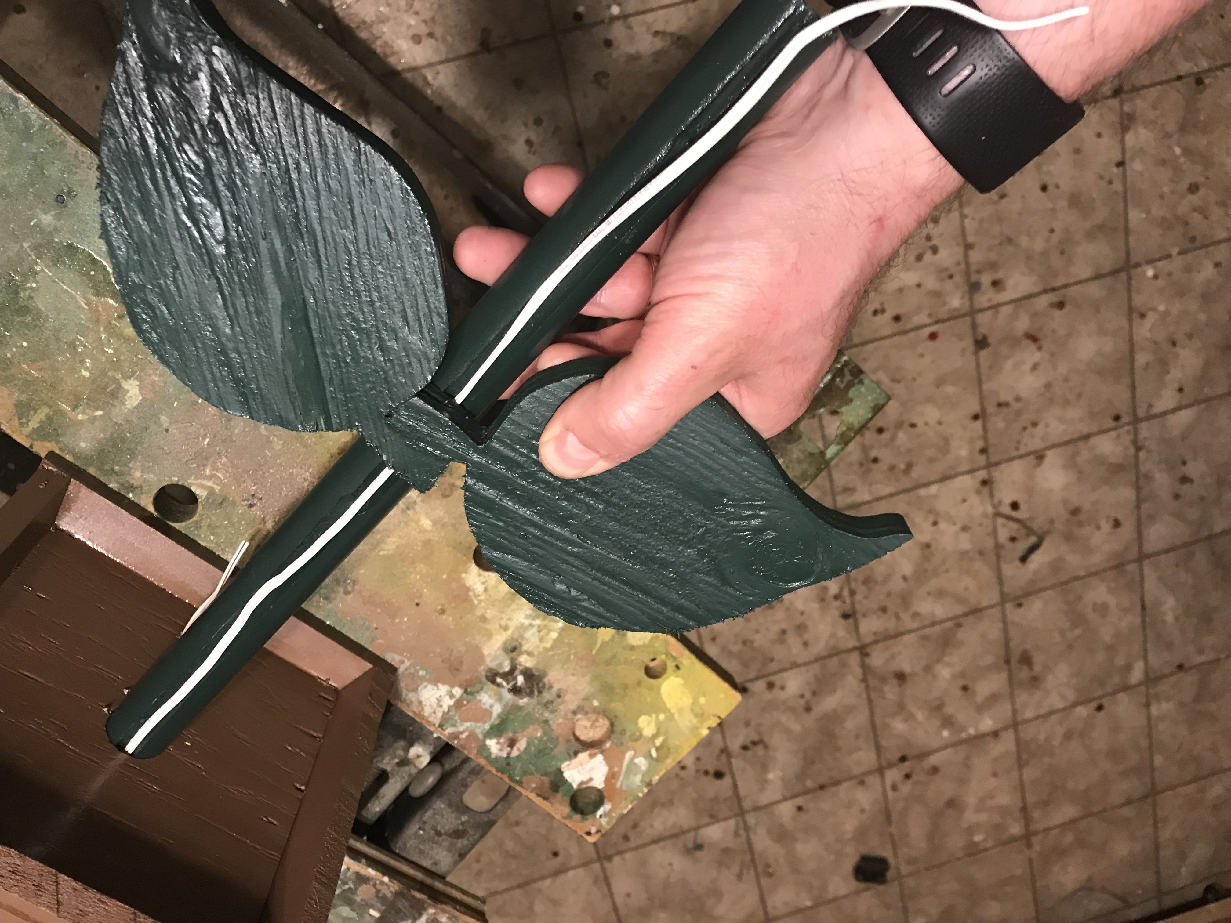 Step 9b - placing the leaves.JPG
