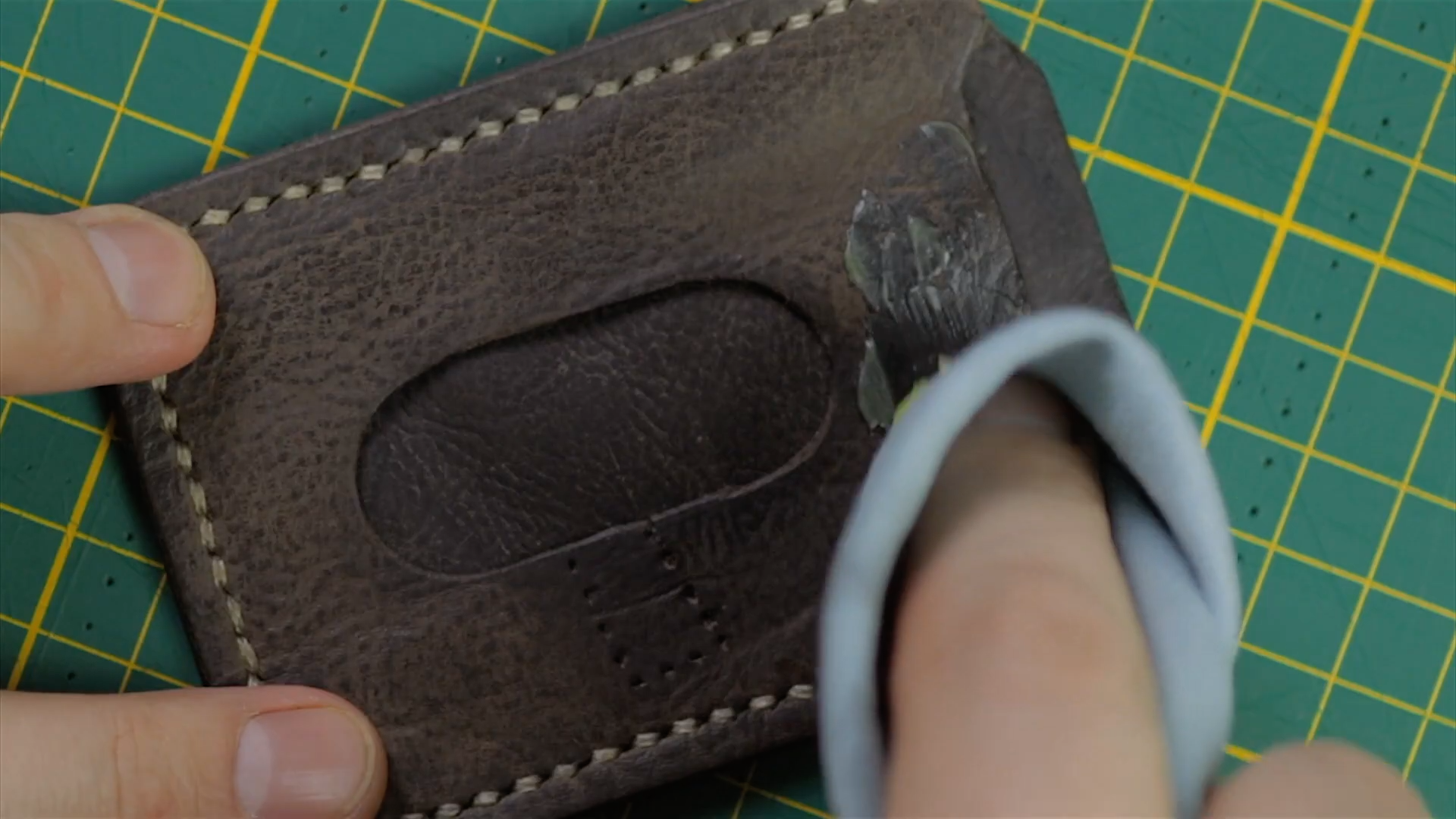 Step-8-Burnishing-edges-and-finishing-the-product-4.png