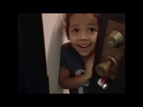 Stranger danger for kids: Awareness for kids : Someone's knocking at the door