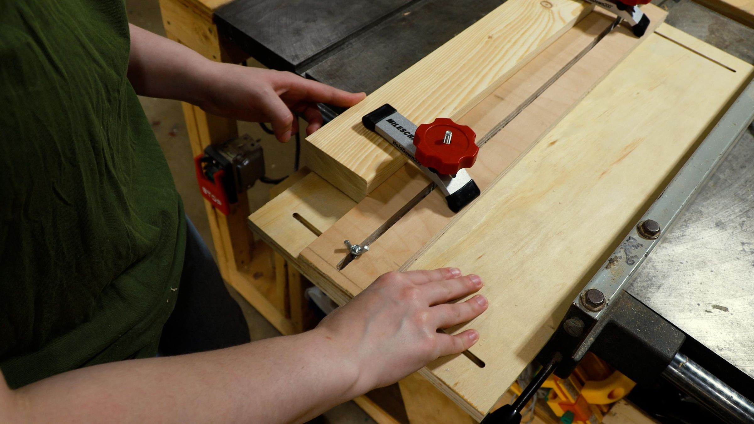 Tapering Jig V1 Copy 01.00_03_43_01.Still010.jpg
