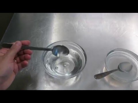 Tests water + xanthan gum from 1% to 8%