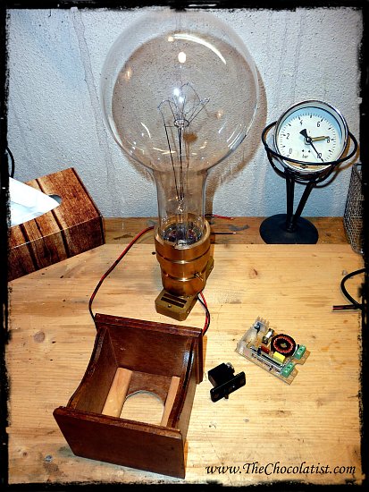 The Giant Steampunk Edison 06.jpg