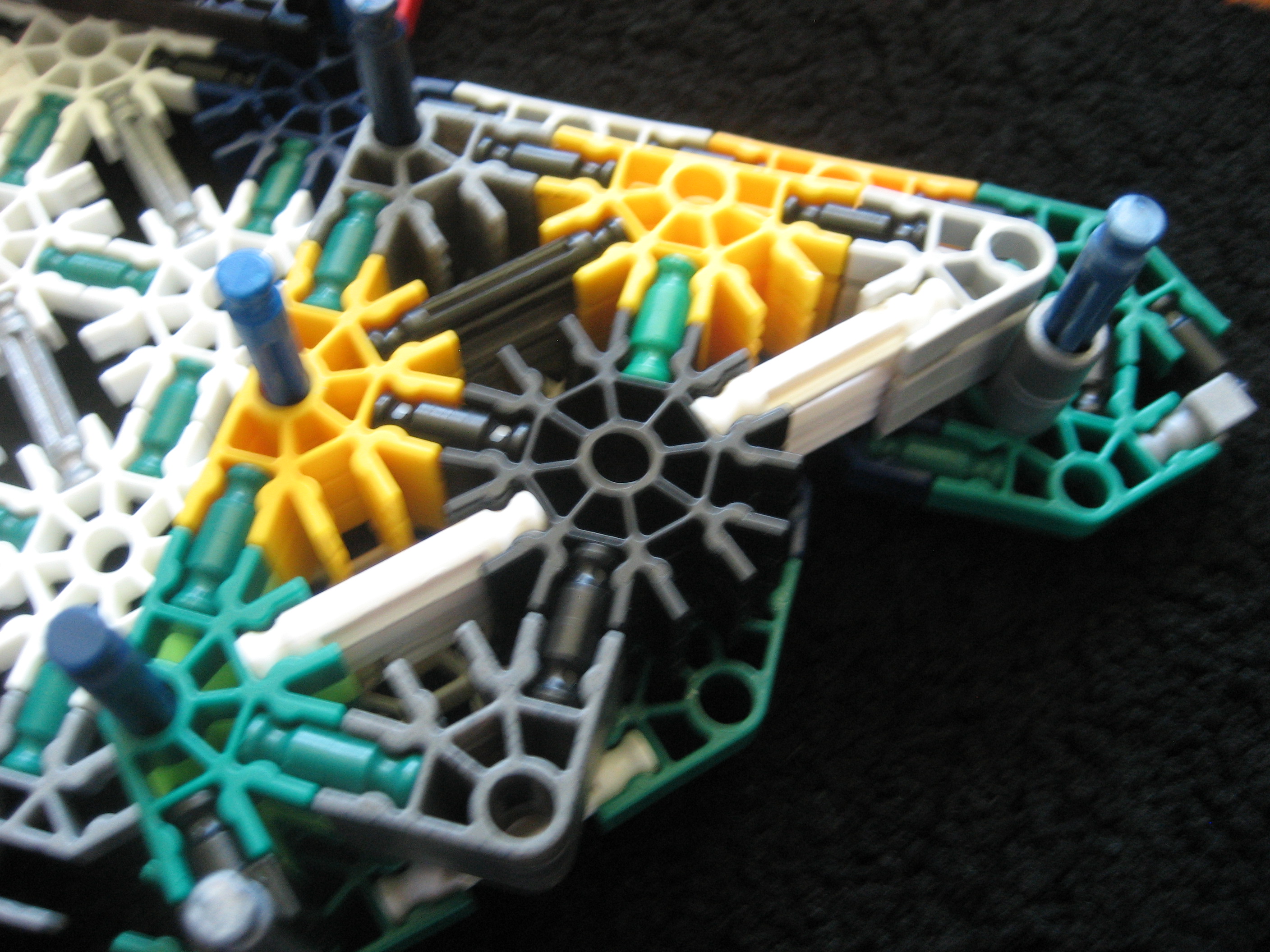 The ghost (knex 2) 007.jpg