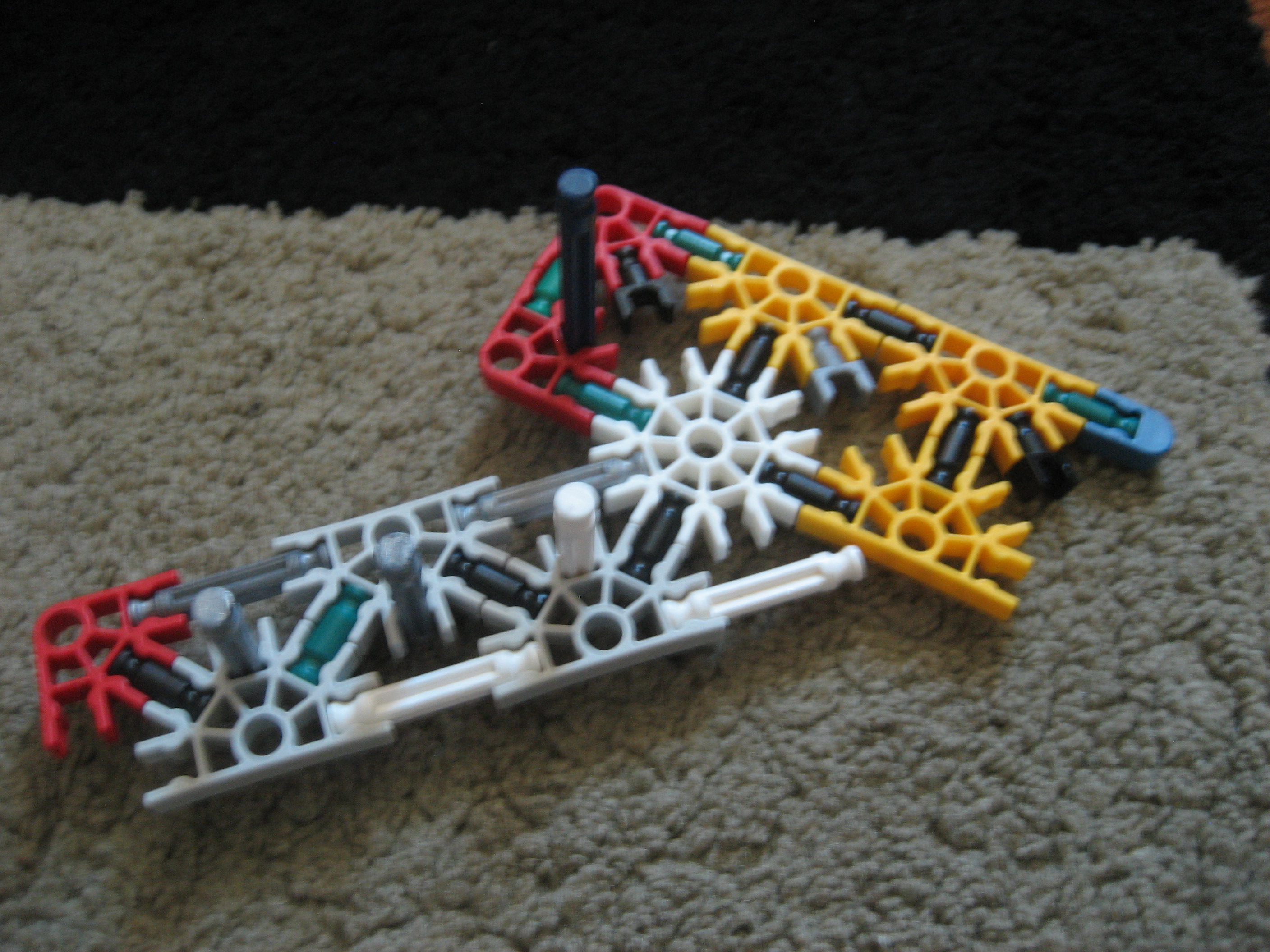 The ghost (knex 3) 001.jpg