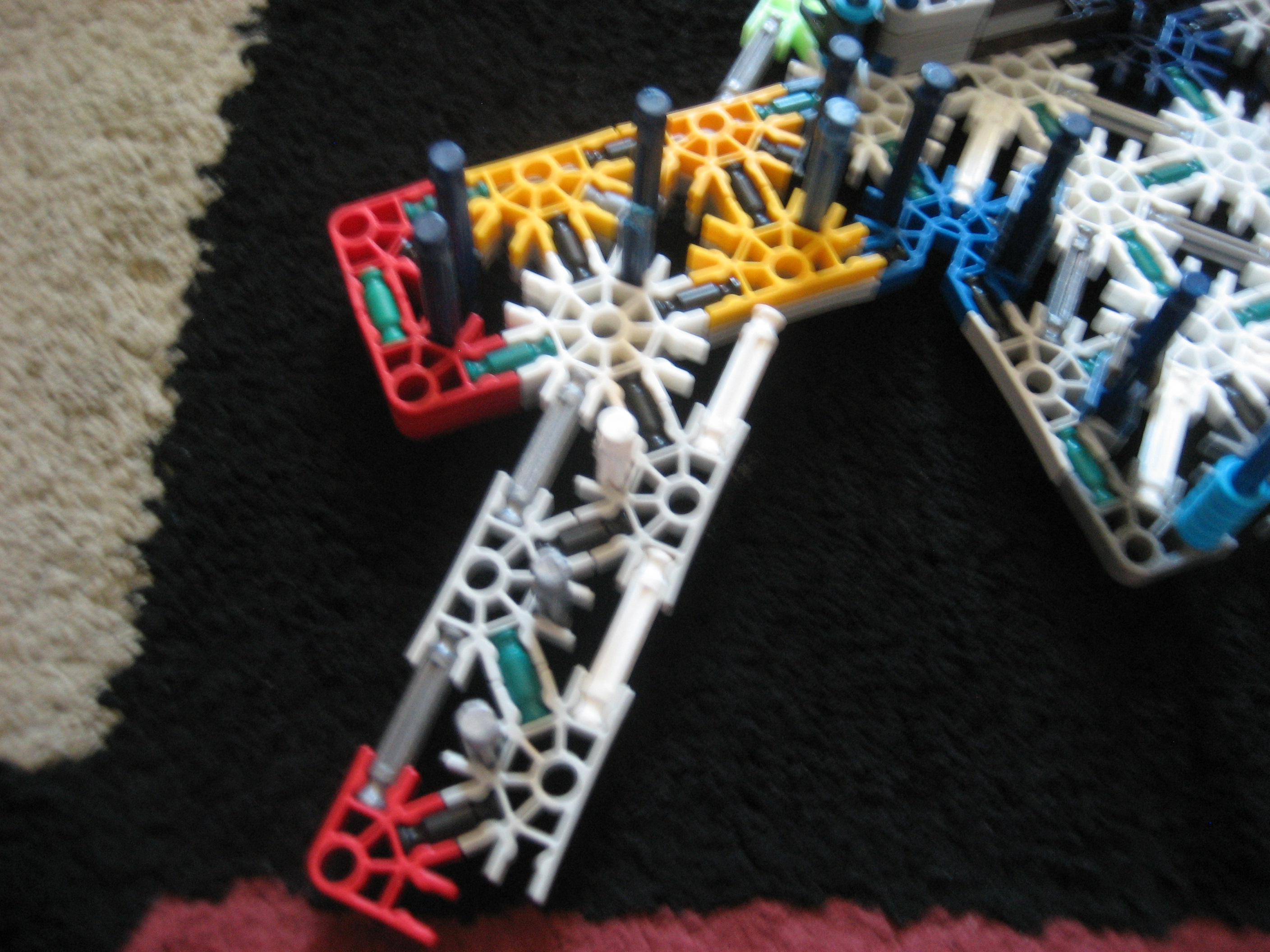 The ghost (knex 3) 002.jpg