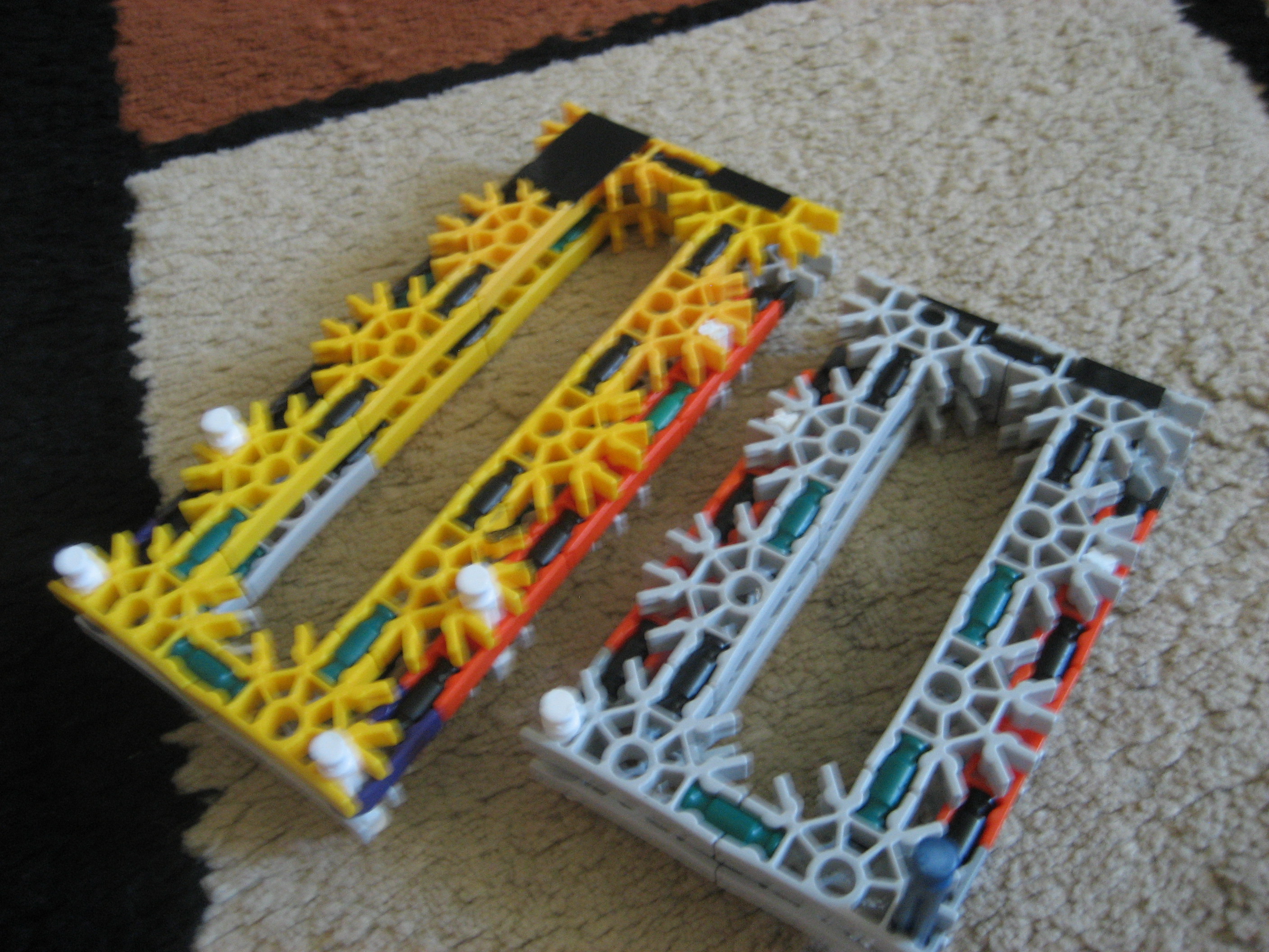 The ghost (knex 5) 001.jpg