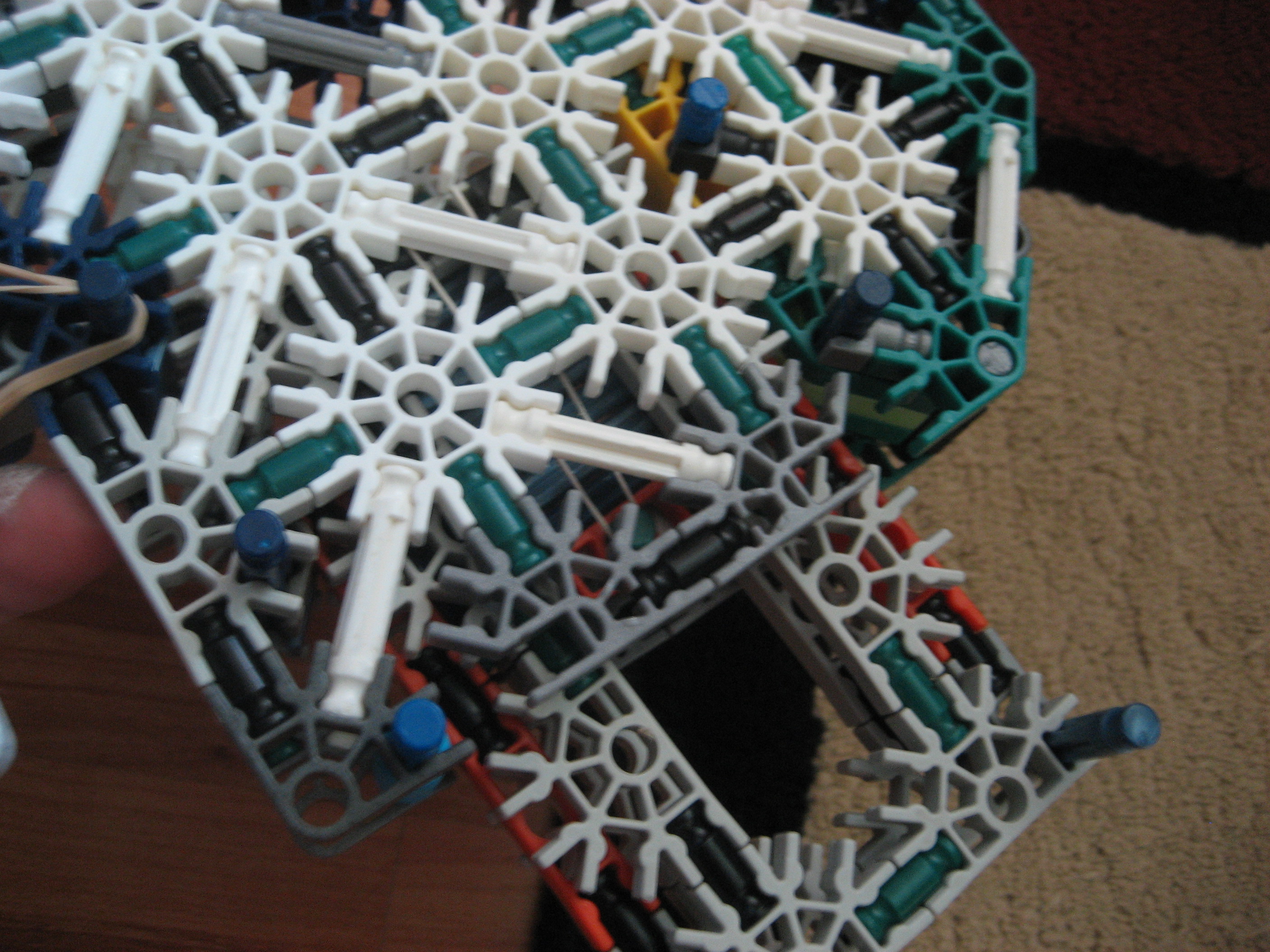 The ghost (knex 6) 003.jpg